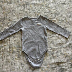 Calvin Klein Baby Boy Girl Neutral Grey Ribbed Long Sleeve Onesie 6-9 Months